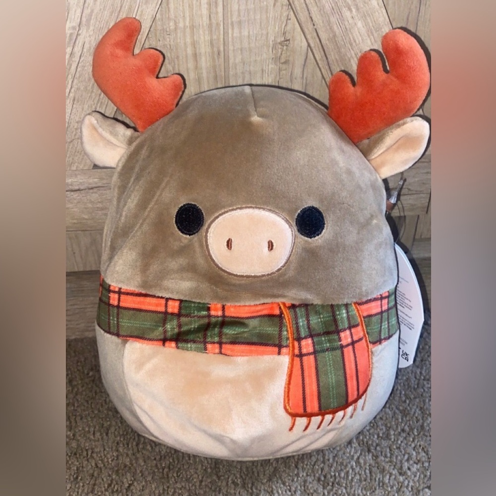 Patterson the moose squishmallow 8in